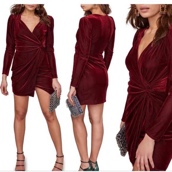 Astr Dresses & Skirts - IN SEARCH OF ASTR Lanita Twist Front Mini Dress